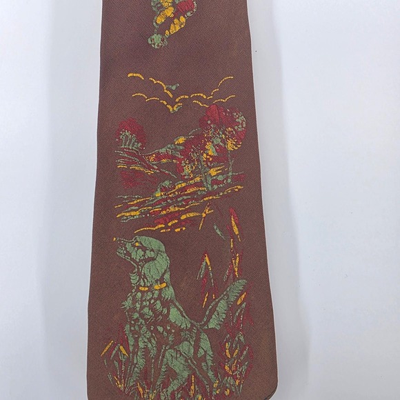 Vintage Arco Brown Hunting Dog Duck Print Silk Necktie Men's Fashion Accessory
